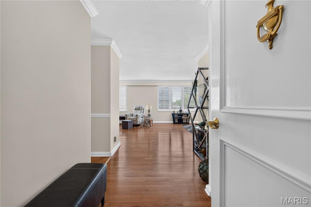 900 S Hanley Road Unit: 4C