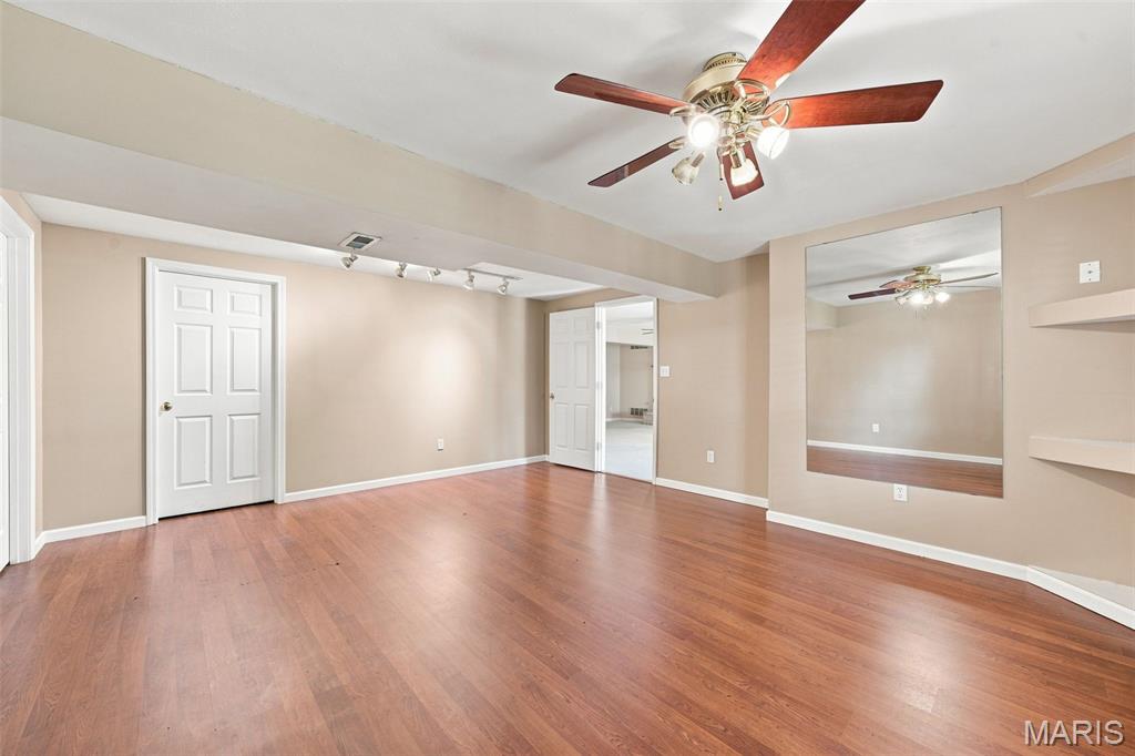 752 Hawk Run Drive