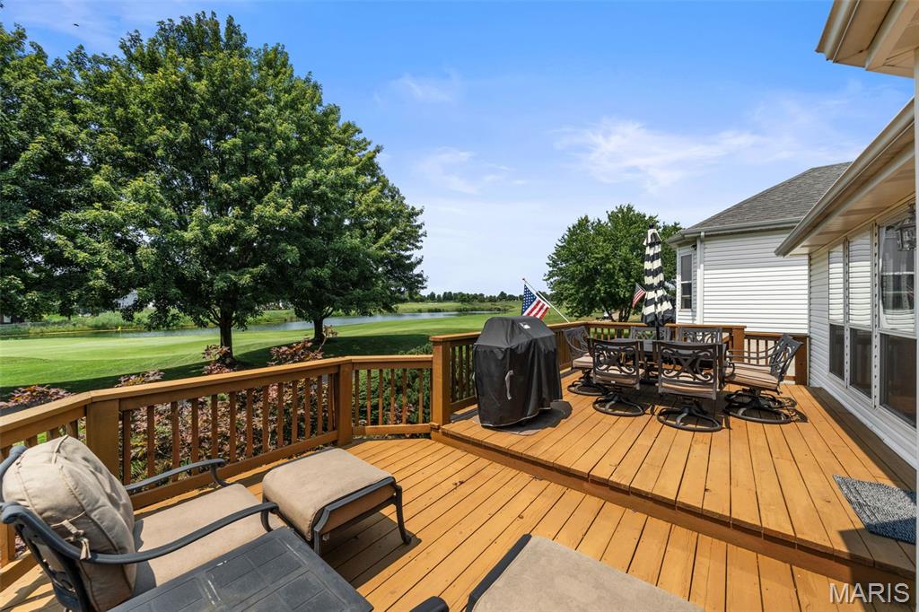 752 Hawk Run Drive