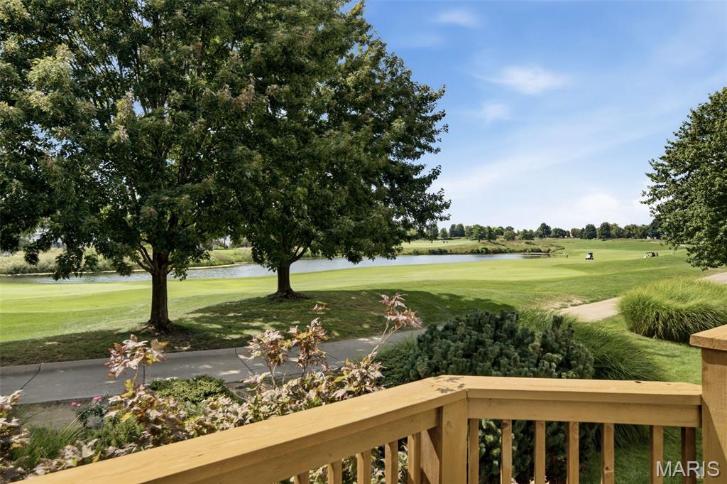 752 Hawk Run Drive