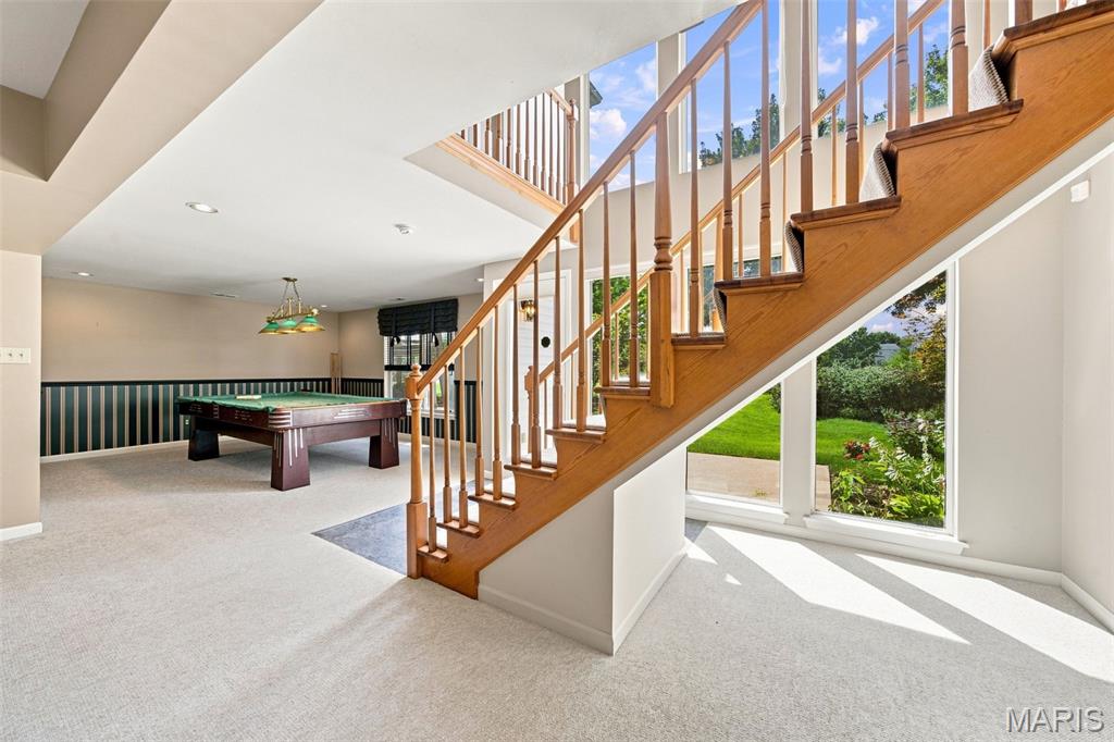 752 Hawk Run Drive