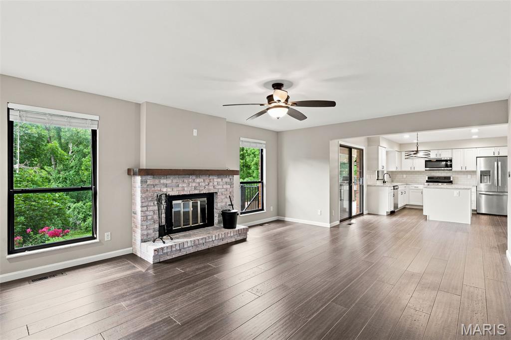 4874 Vermilion Drive