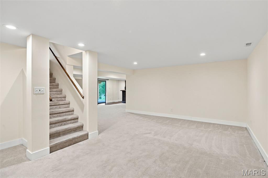 4874 Vermilion Drive