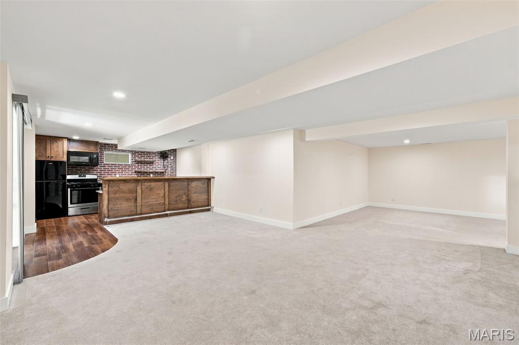 4874 Vermilion Drive