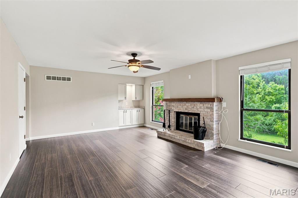 4874 Vermilion Drive