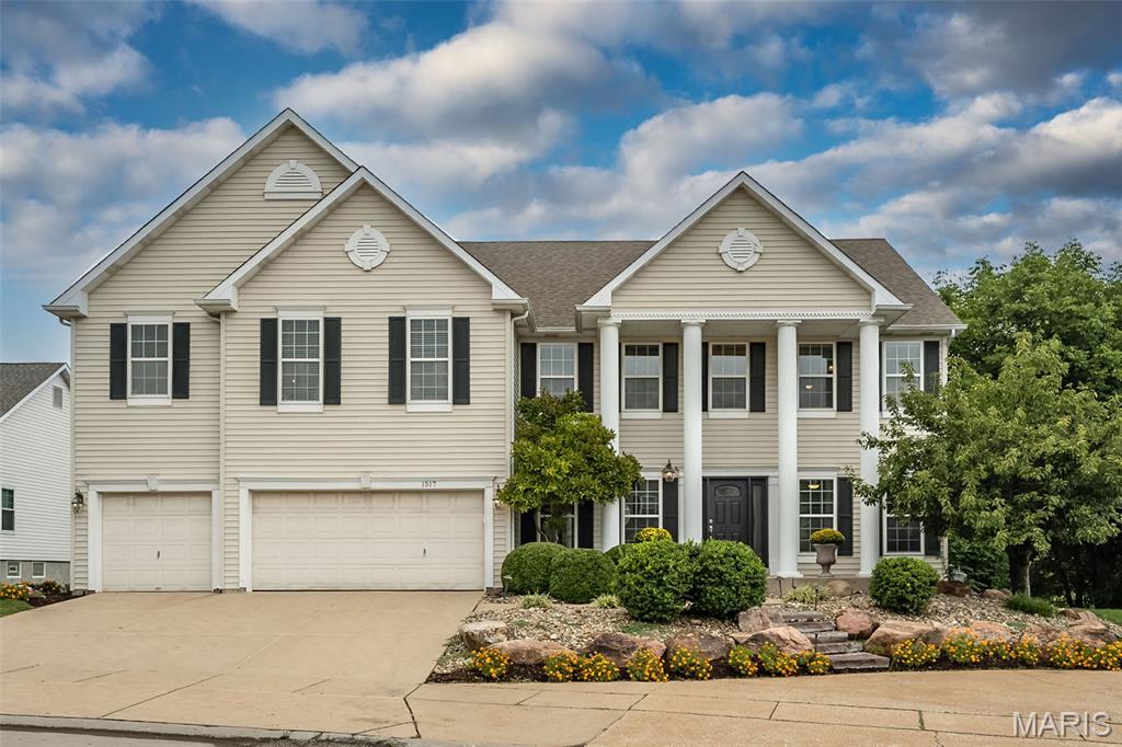 1517 Indian Hill Lane