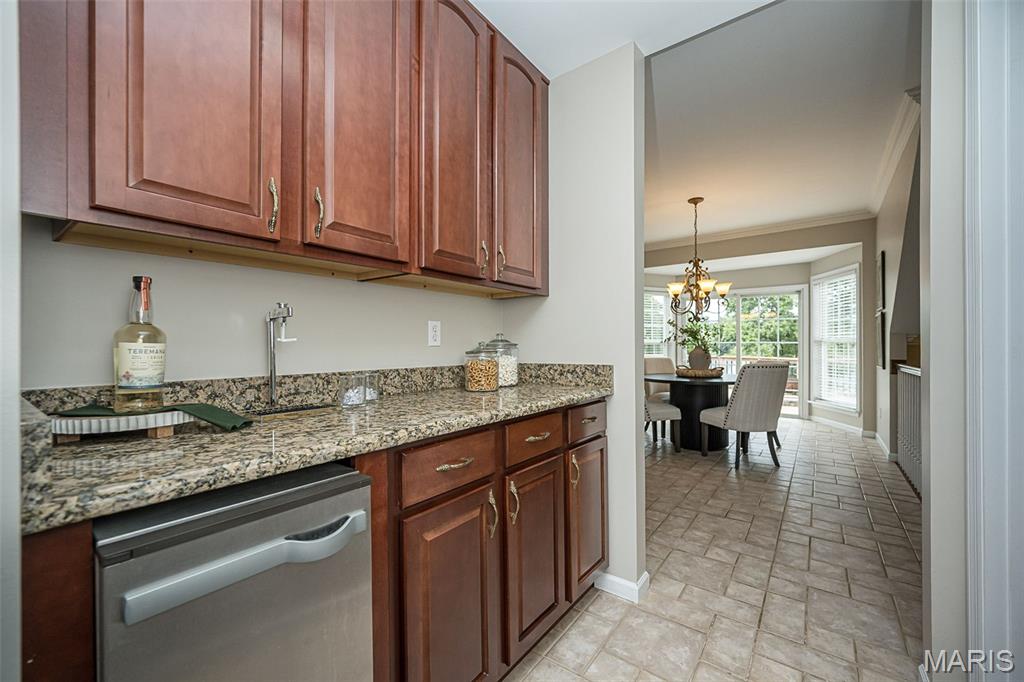 1517 Indian Hill Lane