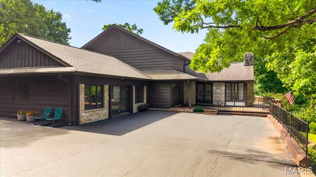4622 Vixen Circle