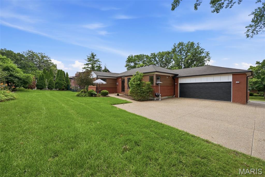 9061 Monmouth Drive