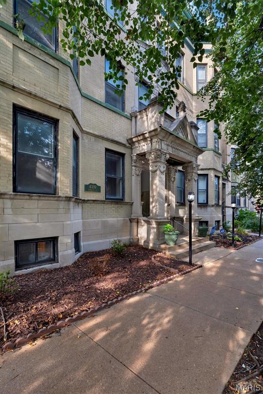 4309 Maryland Avenue Unit: 10B