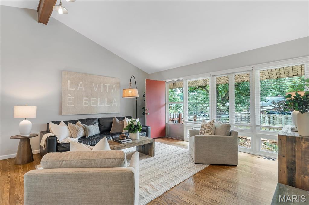 729 W Jewel Avenue