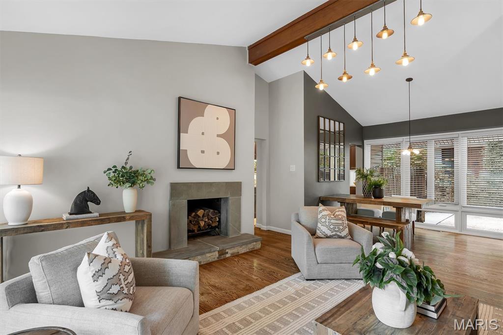 729 W Jewel Avenue