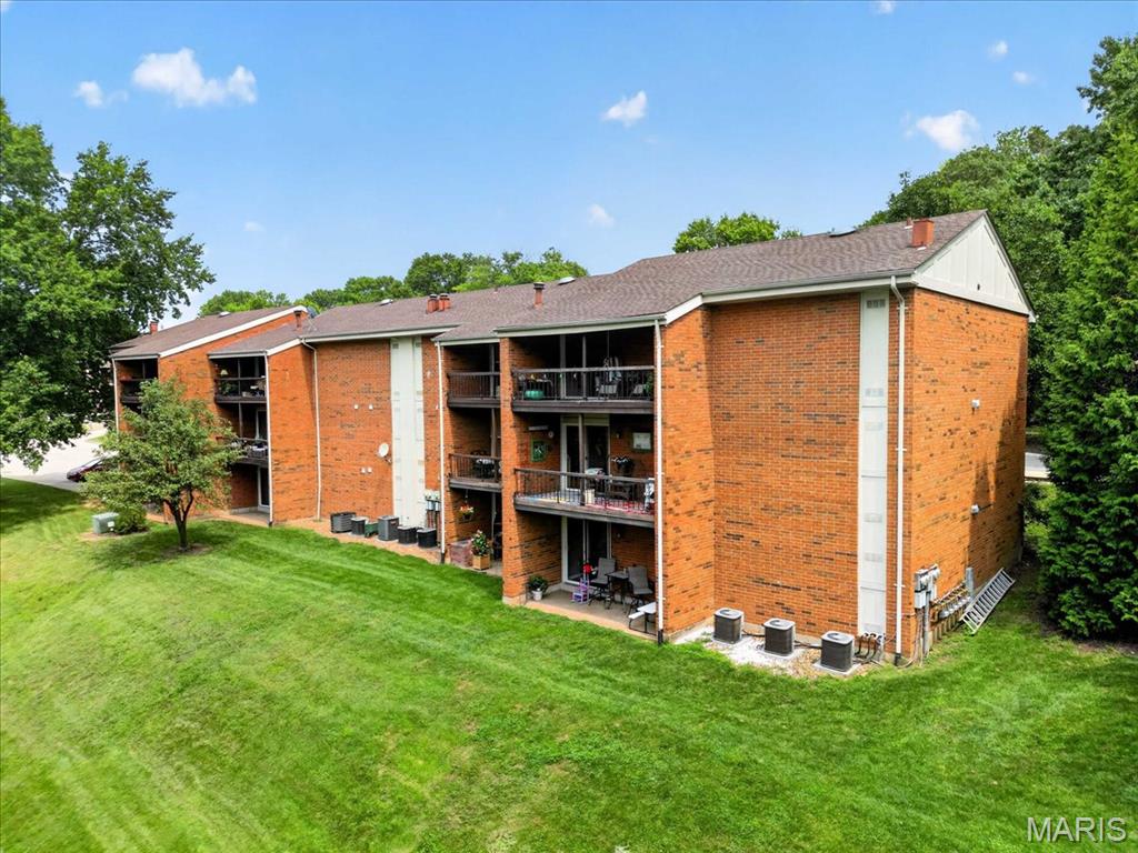 1920 Hunting Lake Court Unit: 102
