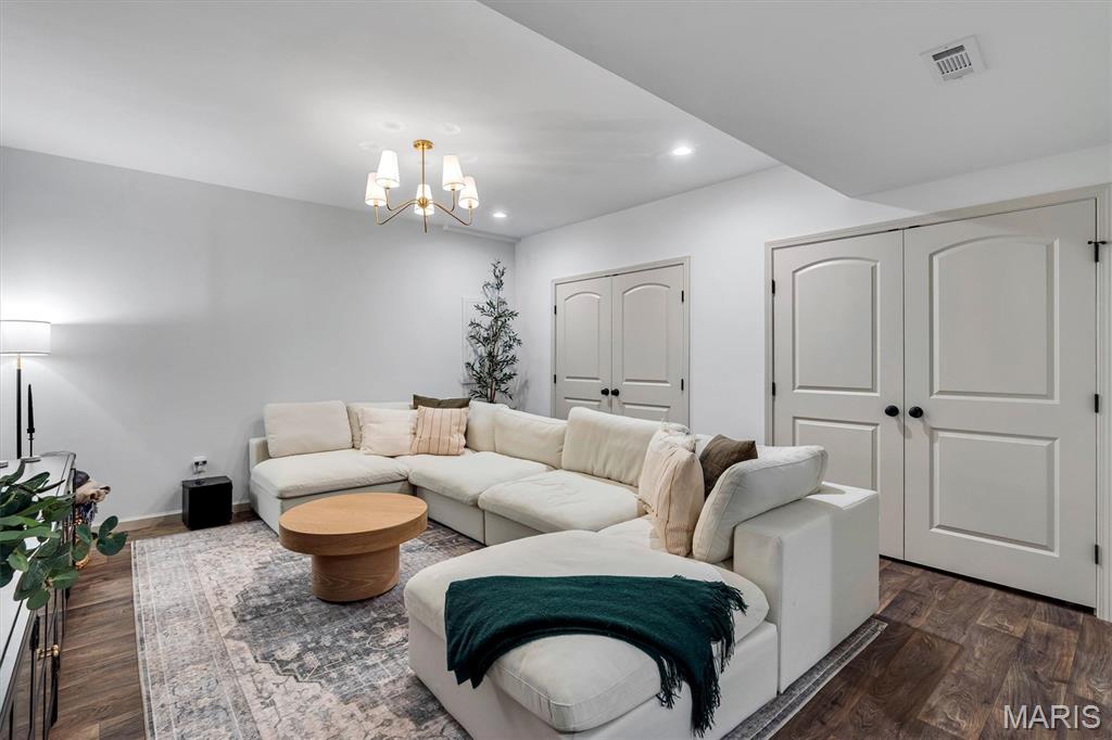 854 Nardin Drive