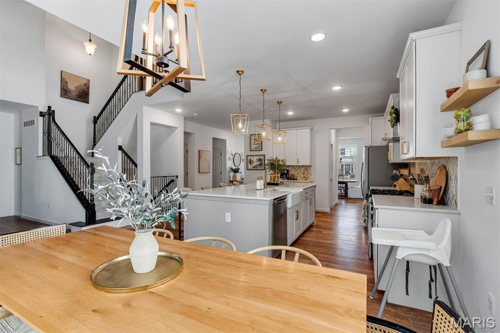854 Nardin Drive