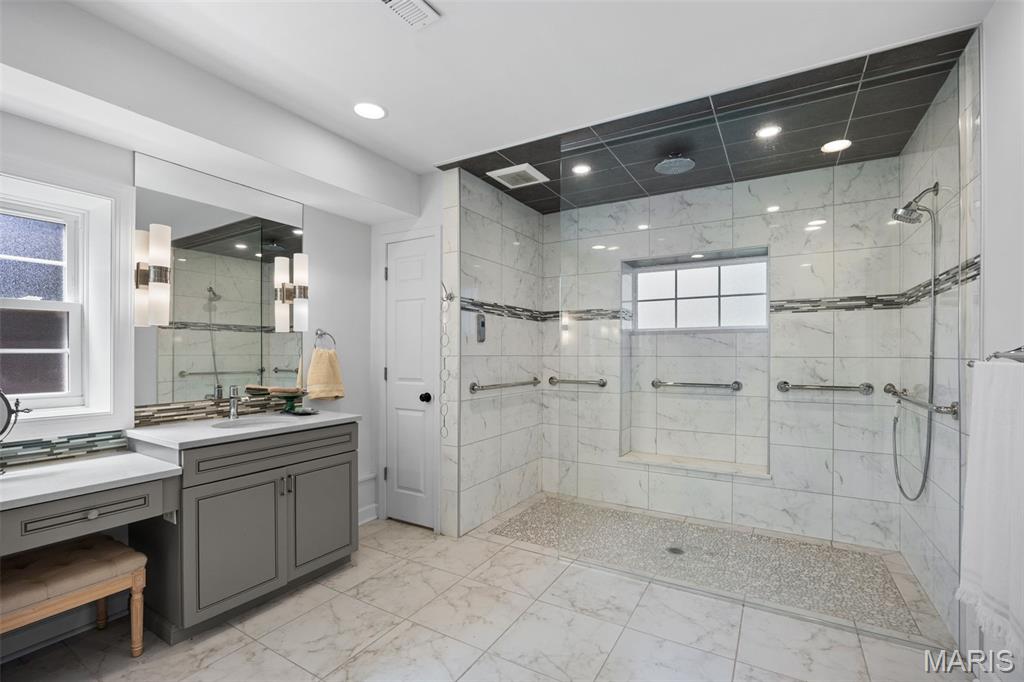 2 Middlebrook Lane