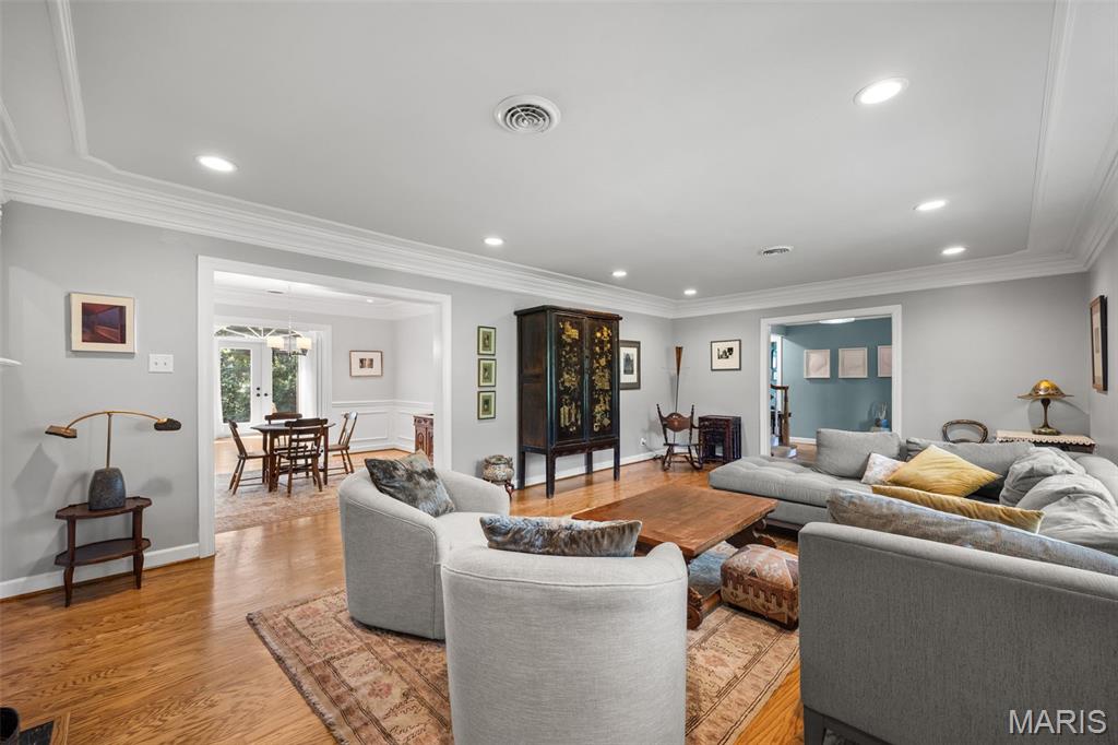 2 Middlebrook Lane
