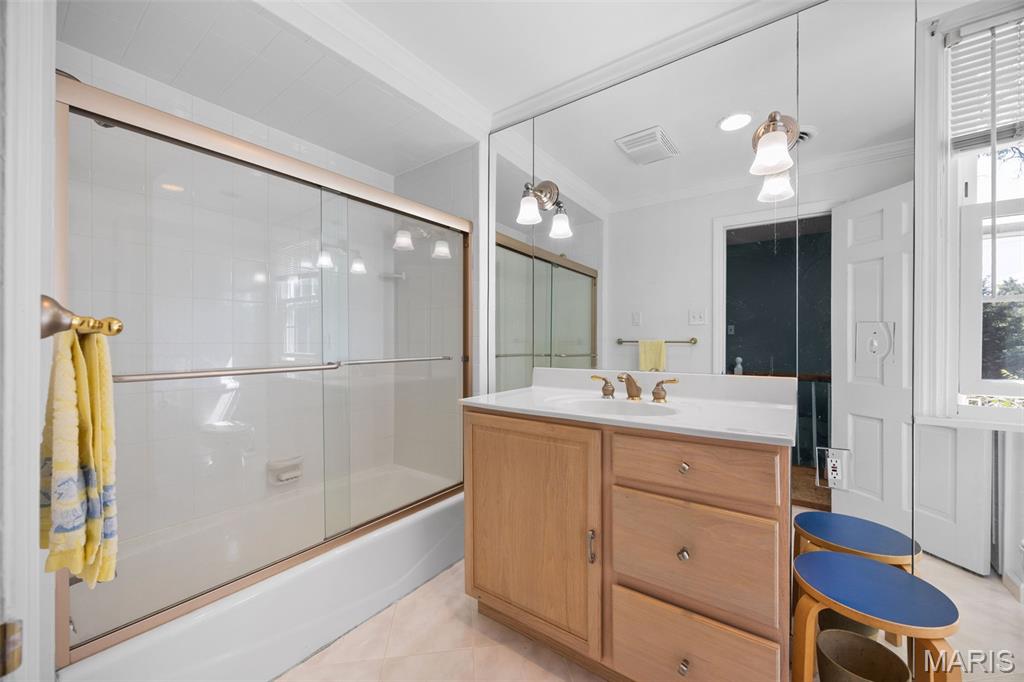 2 Middlebrook Lane