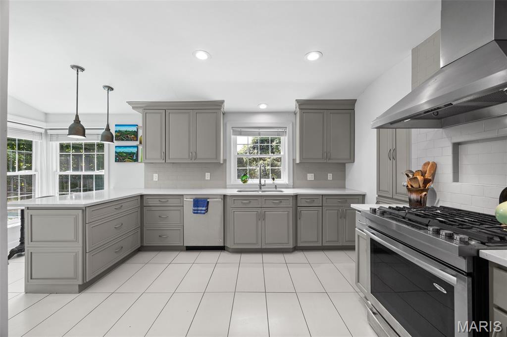 2 Middlebrook Lane