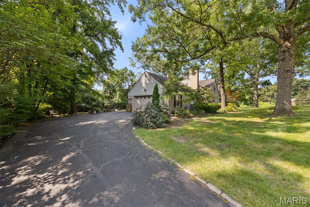 2 Middlebrook Lane