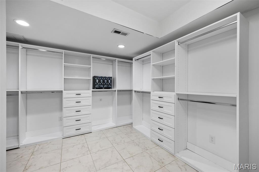 2 Middlebrook Lane