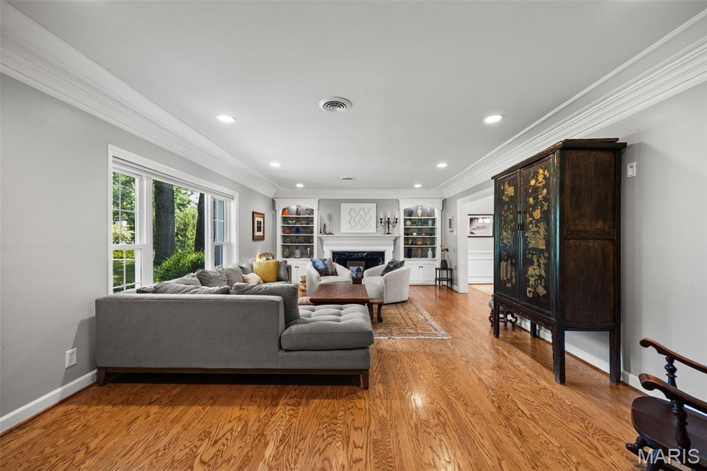 2 Middlebrook Lane