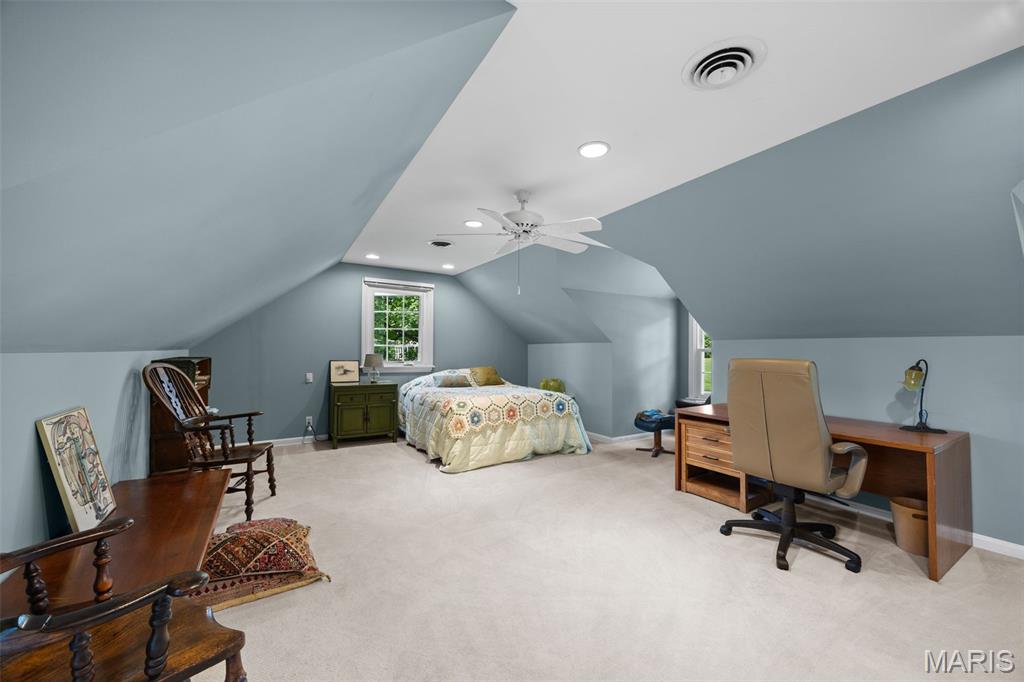 2 Middlebrook Lane
