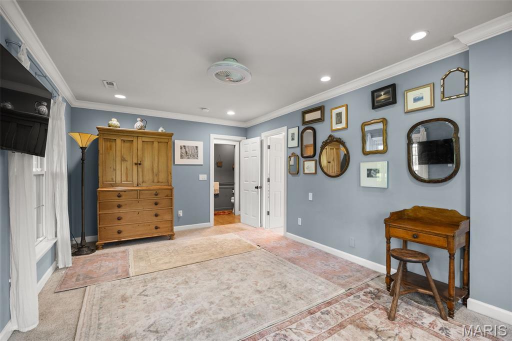 2 Middlebrook Lane