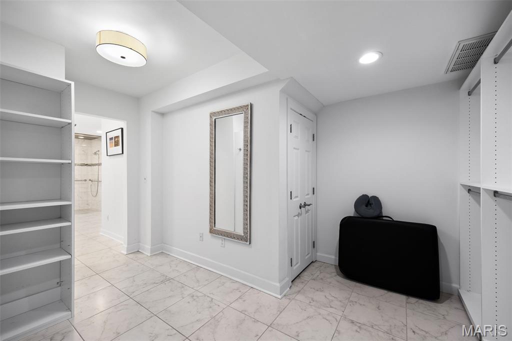 2 Middlebrook Lane