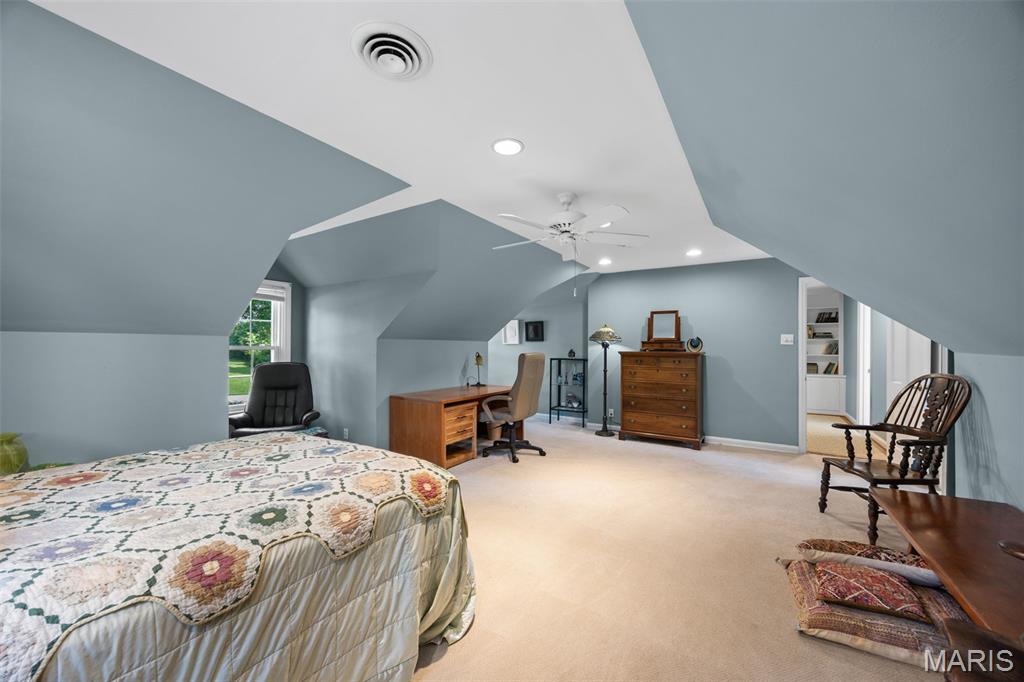 2 Middlebrook Lane
