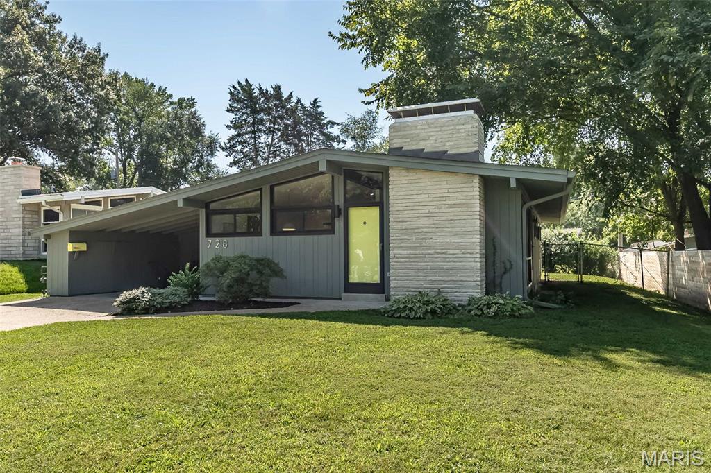 728 Hutchins Drive