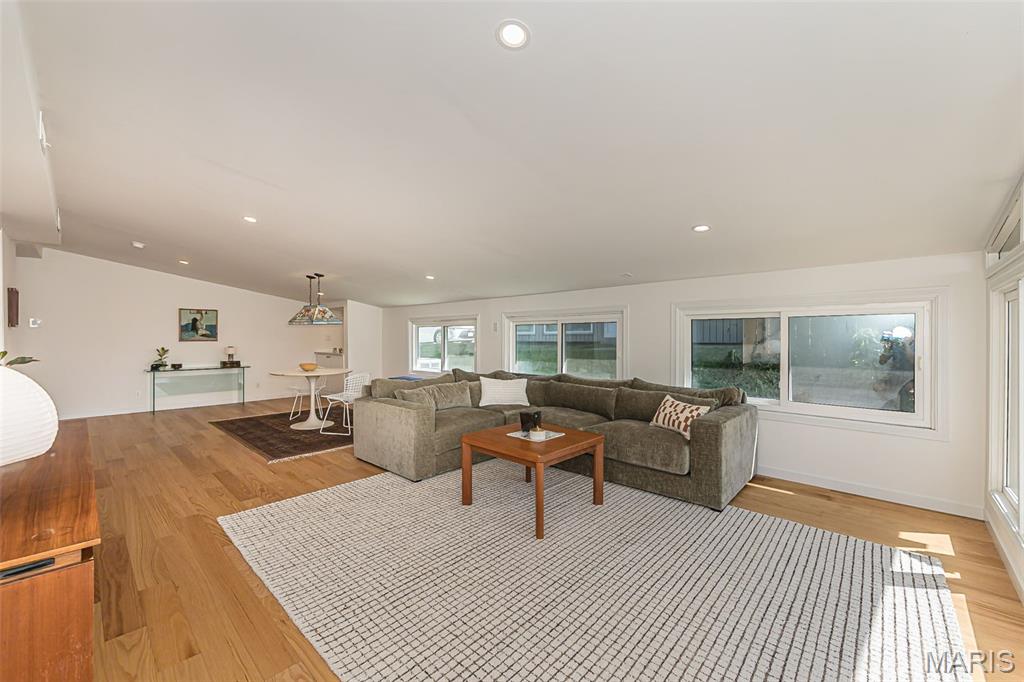 728 Hutchins Drive