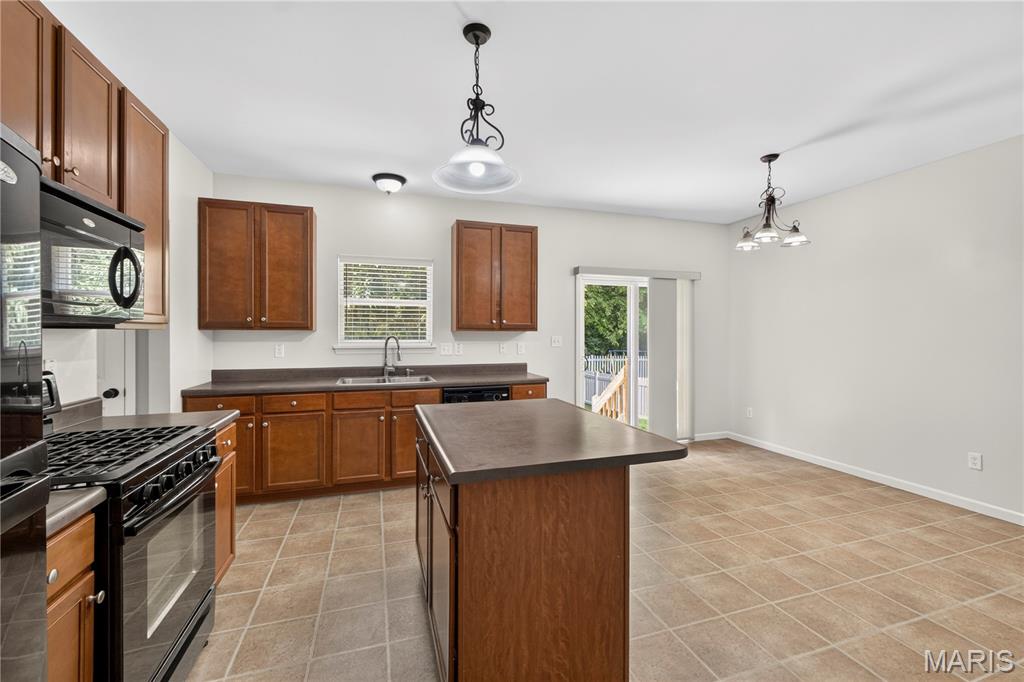 546 Springhurst Parkway