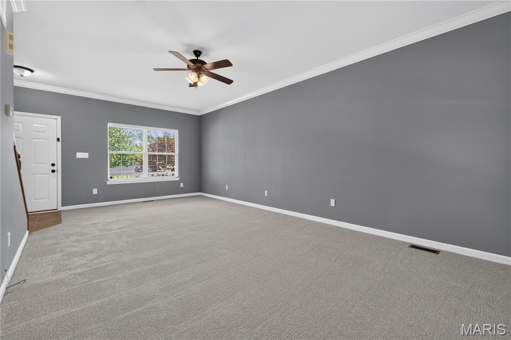 546 Springhurst Parkway