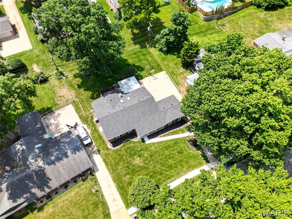 408 Algonquin Drive