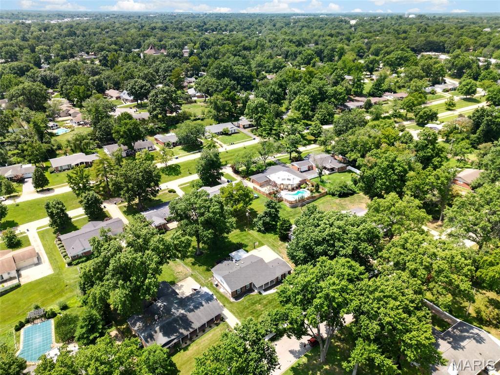 408 Algonquin Drive