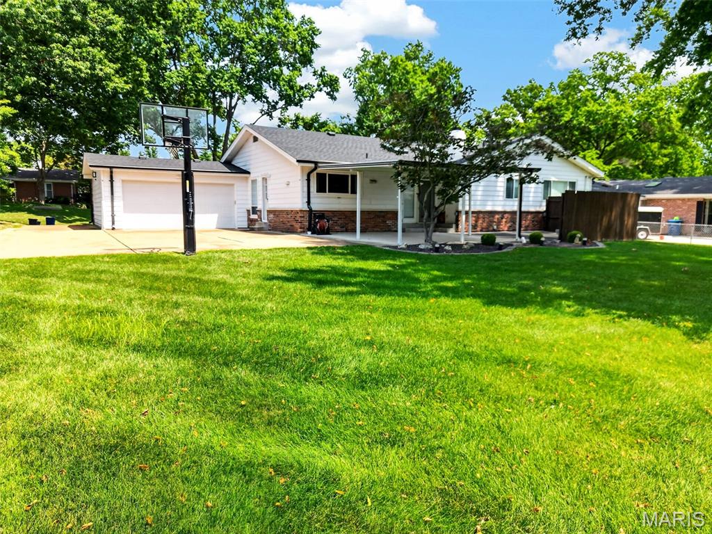 408 Algonquin Drive