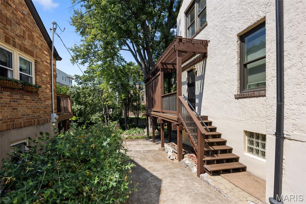 539 N Central Avenue