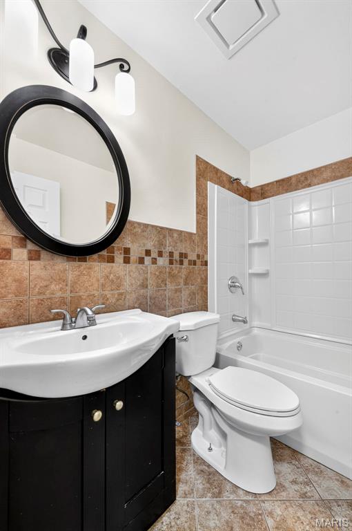 2693 Creekwood Manor Lane
