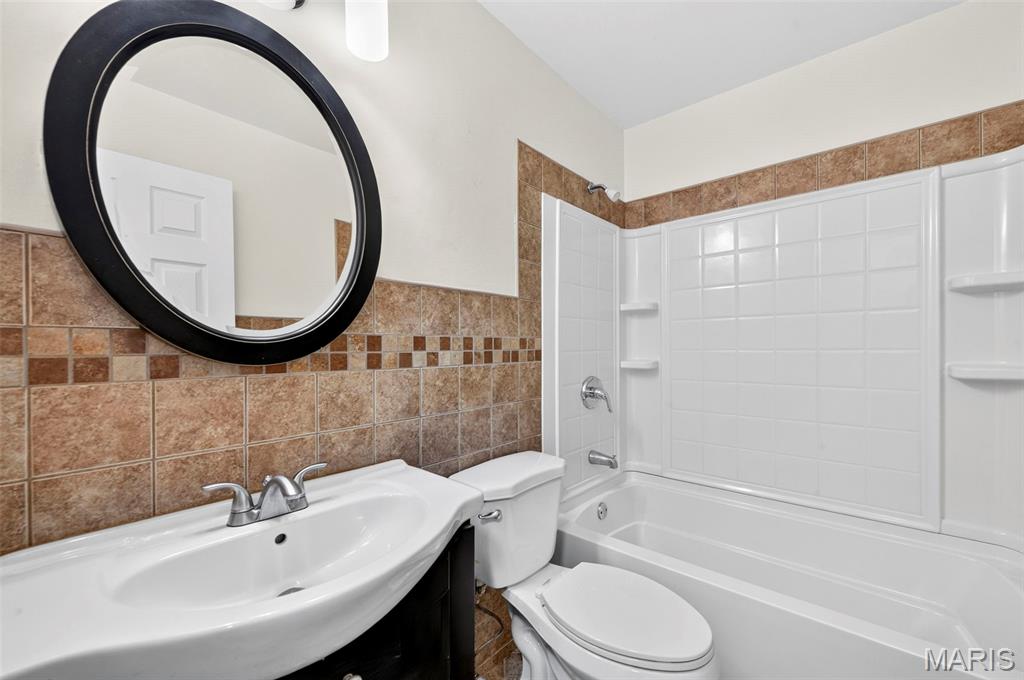 2693 Creekwood Manor Lane