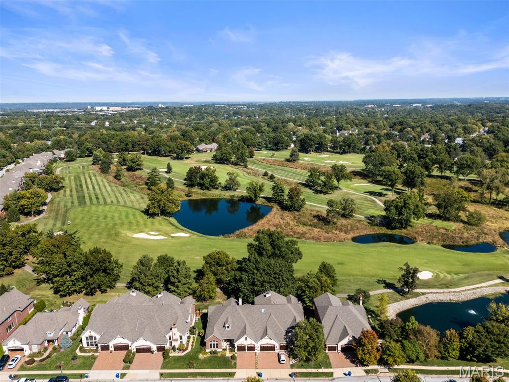 278 Meadowbrook Country Club Estate