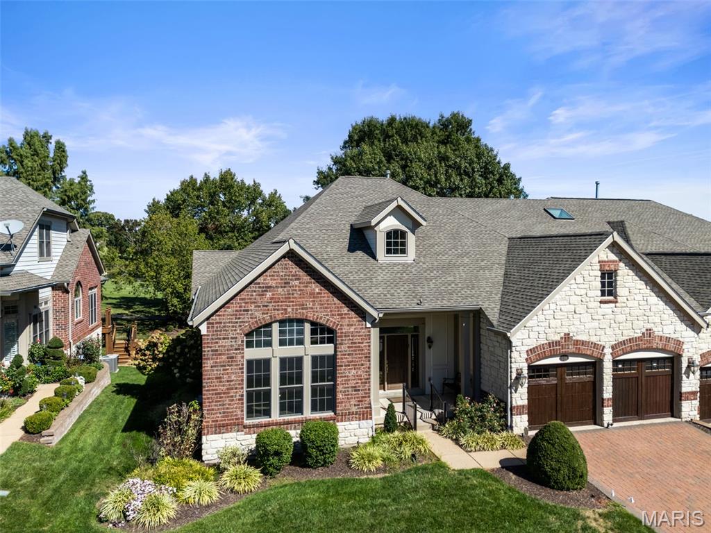278 Meadowbrook Country Club Estate