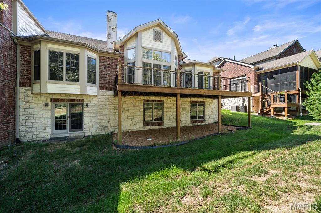 278 Meadowbrook Country Club Estate
