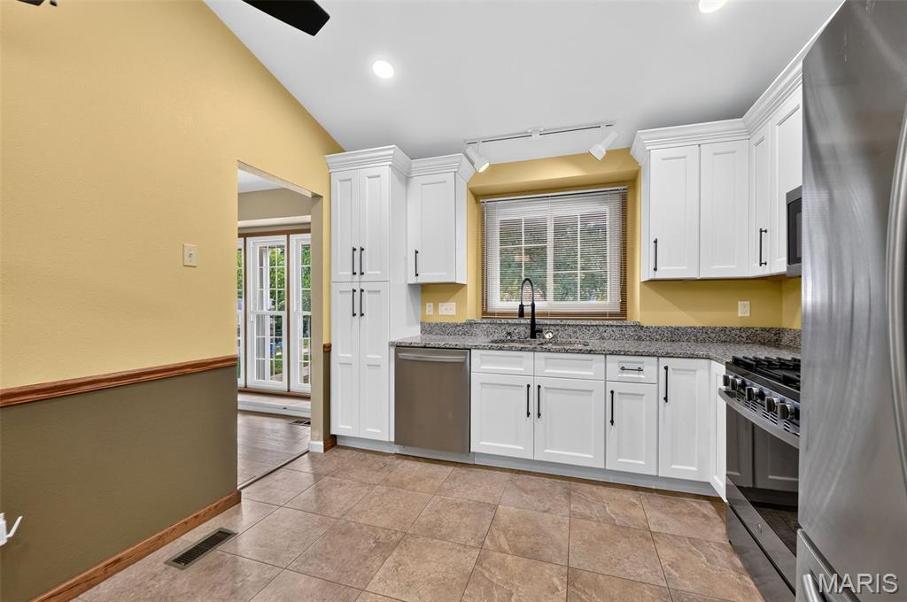 2432 Evergreen Forest Court