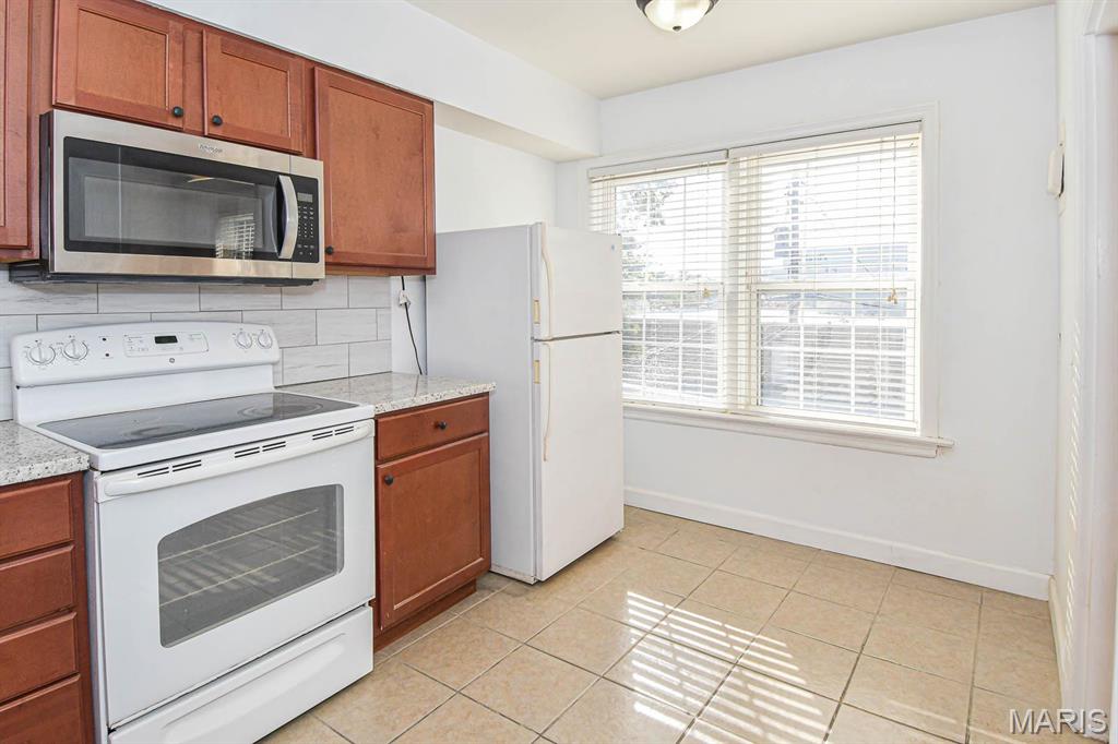 8154 Whitburn Avenue Unit: 2W