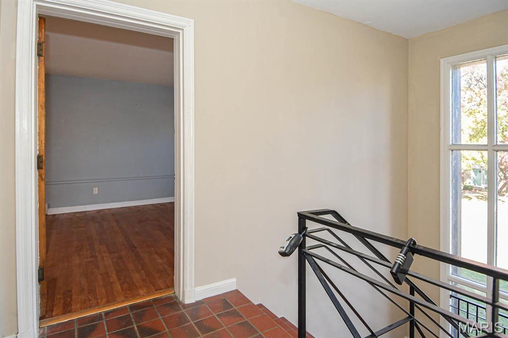8154 Whitburn Avenue Unit: 2W