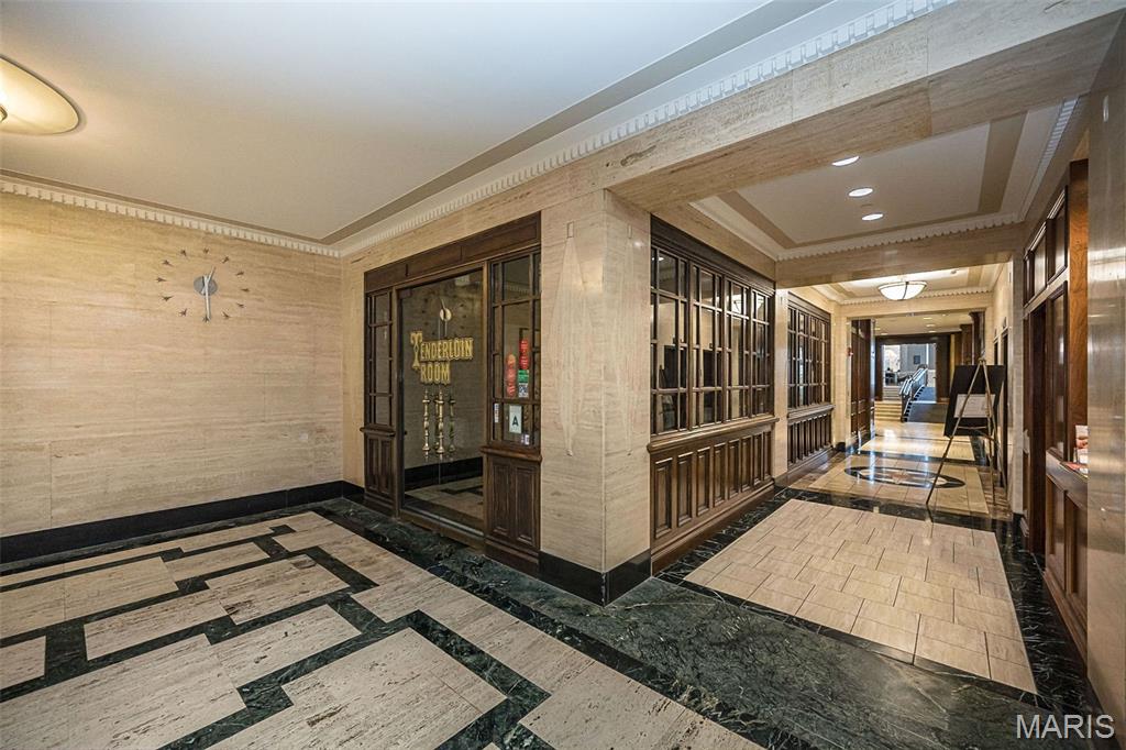 232 N Kingshighway Boulevard Unit: 1107