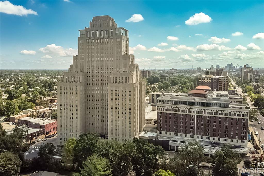 232 N Kingshighway Boulevard Unit: 1107