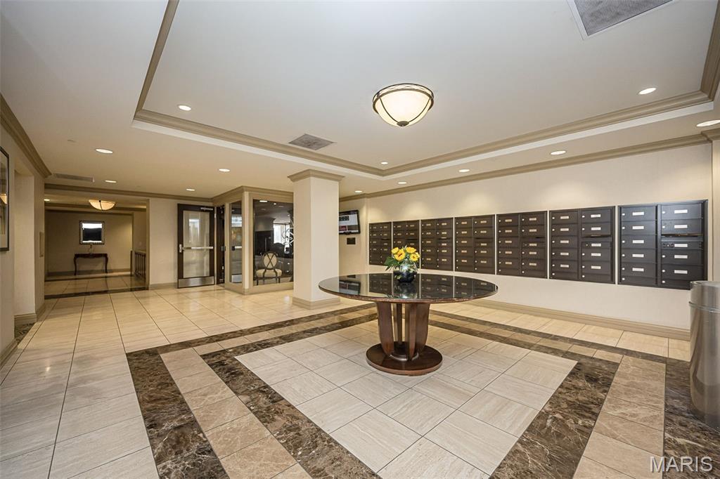 232 N Kingshighway Boulevard Unit: 1107