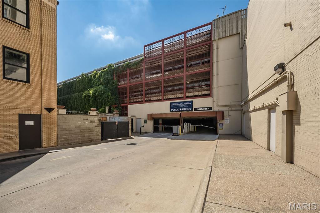 232 N Kingshighway Boulevard Unit: 1107